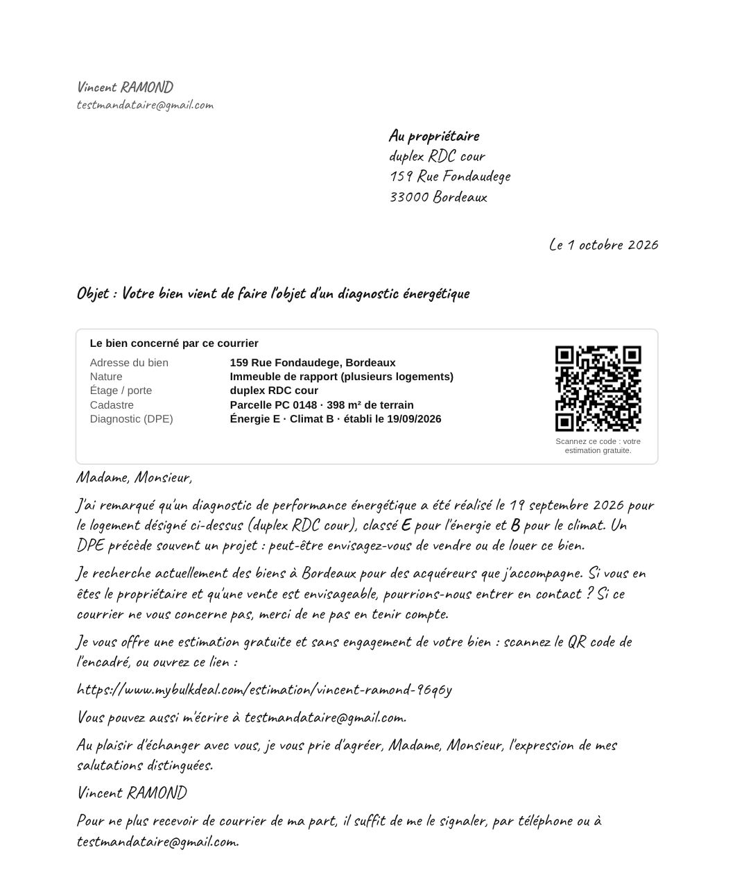 Lettre de prospection générée en PDF : en-tête de l'expéditeur, destinataire, encadré du bien concerné (adresse, cadastre, PLU, propriétaire, dirigeant) et corps de la lettre en écriture manuscrite.